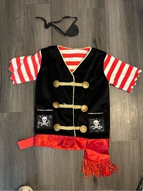 Pirate Shirt / Vest Kids combo Costume, Kid Size 3 - 6, shirt and eye patch